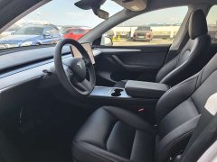 Tesla Model Y rear-wheel drive version - фото 14