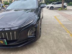 Hongqi E-QM5 Charging Qixiang Edition - фото 3