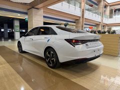 Lexus Elantra 2022 1.5L CVT GLX Elite Edition - фото 3