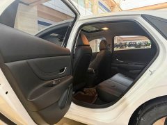 Lexus Elantra 2022 1.5L CVT GLX Elite Edition - фото 9