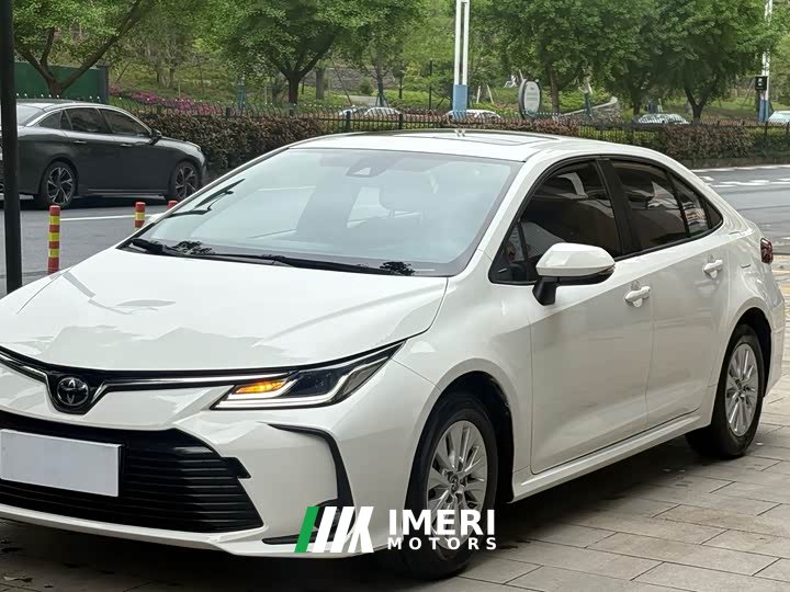 Toyota Corolla TNGA 1.5L CVT Elite Edition - автомобиль из Китая