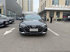 Audi A3 A3L Limousine 35TFSI Flying Spur Exclusive - фото 2