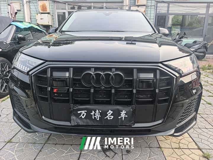 Audi Q7 55 TFSI quattro S line Sport - автомобиль из Китая