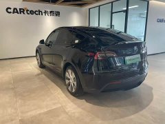 Tesla Model Y rear-wheel drive version - фото 6