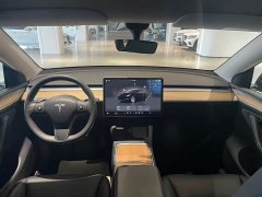 Tesla Model Y rear-wheel drive version - фото 9