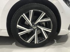 FAW-Volkswagen CC 380TSI Dazzling Edition 30th Anniversary Edition - фото 6