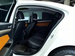 Volkswagen Bora 200TSI DSG Yue Xing Navigation Edition - фото 11
