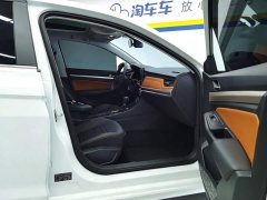 Volkswagen Bora 200TSI DSG Yue Xing Navigation Edition - фото 8