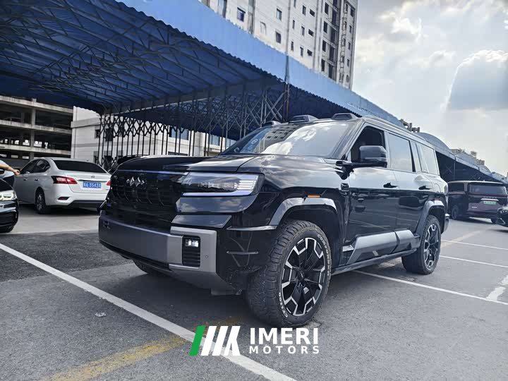 Fangchengbao Leopard 8 Zhiyong flagship version 7 seats - автомобиль из Китая
