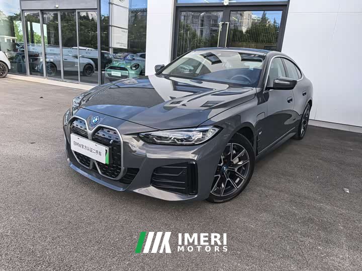 BMW i4 2023 eDrive35 - автомобиль из Китая