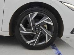 Lexus Elantra 2023 1.5L CVT GLX Elite Edition - фото 6