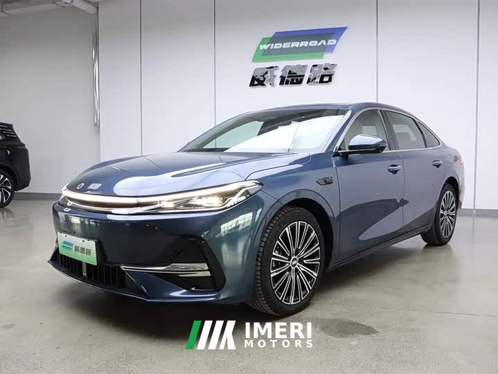 Geely Galaxy A7 EM-i 150km Starship Edition - автомобиль из Китая