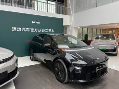Li Auto Ideal i6 two-wheel drive standard version - фото 3