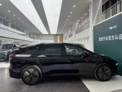 Li Auto Ideal i6 two-wheel drive standard version - фото 8