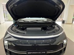 Li Auto Ideal L9 2022 Max - фото 3