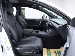 Tesla Model Y L long-range all-wheel drive version - фото 16