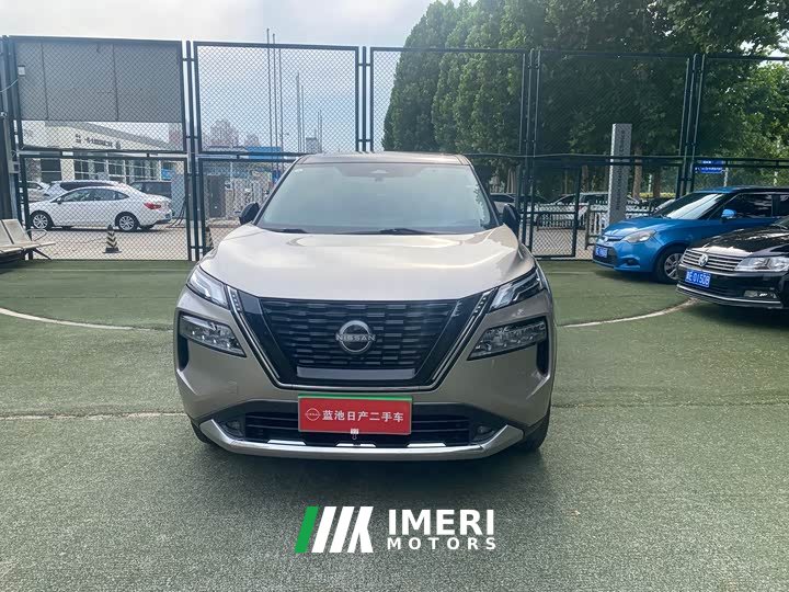 Nissan X-Trail e-POWER AWD Luxury - автомобиль из Китая