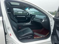 Honda Accord Sharp Hybrid 2.0L Sharp Collar Edition - фото 11