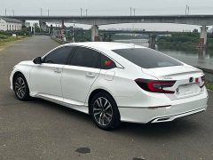 Honda Accord Sharp Hybrid 2.0L Sharp Collar Edition - фото 16