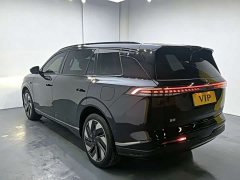 Lynk & Co eπ008 210Ultra extended range version 6 seats - фото 4