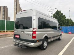 Mercedes-Benz Tuano Jixiang multi-function Cummins 2.8T manual extended shaft center top rear single tire 7 seats - фото 6