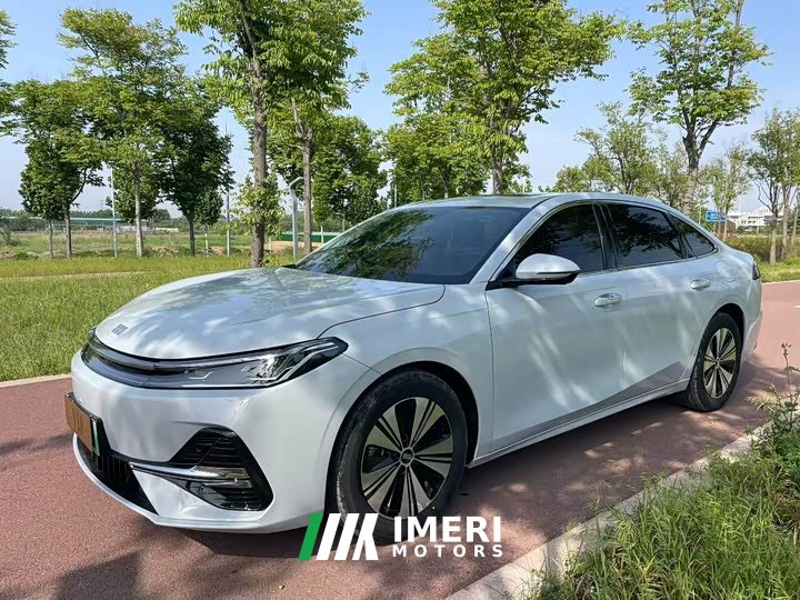 Geely Galaxy A7 EM-i 150km Exclusive Edition - автомобиль из Китая