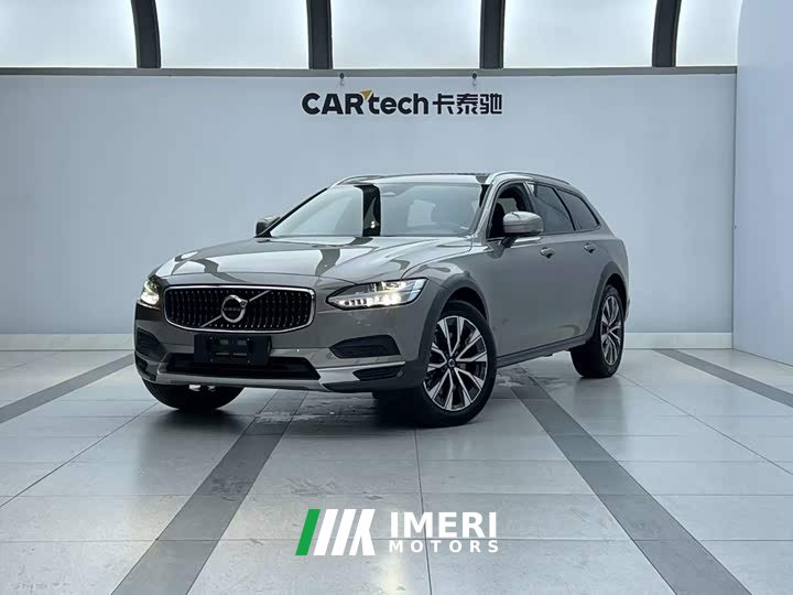 Volvo V90 2022 Cross Country B5 AWD Zhiyuan Edition - автомобиль из Китая