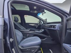 Lynk & Co Voyager 2.0T four-wheel drive exclusive edition - фото 18