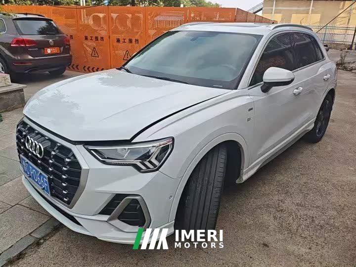Audi Q3 2022 35 TFSI Fashionable and Dynamic - автомобиль из Китая