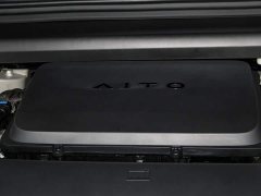 AITO Wenjie M8 extended range Ultra version 53.4kWh 5-seater version (192-line lidar) - фото 8