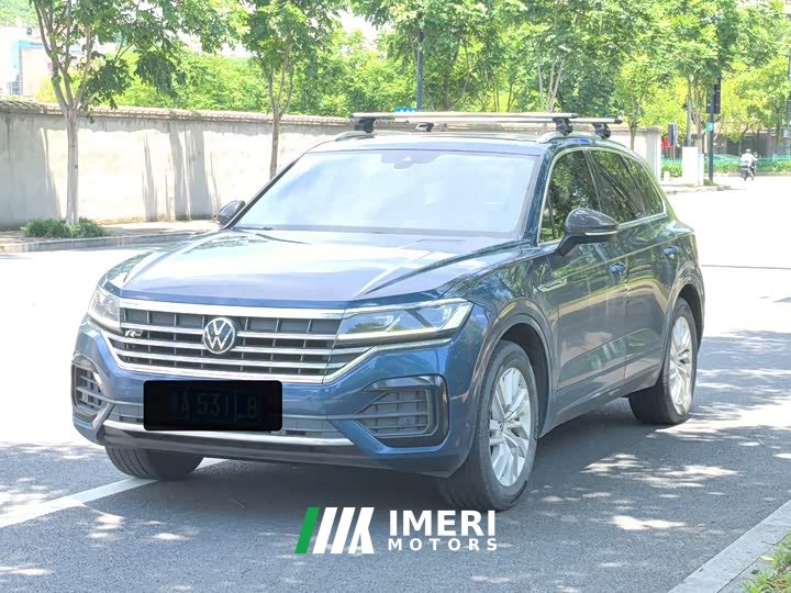 Volkswagen Touareg 2.0TSI Ruishang Edition - автомобиль из Китая