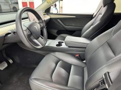 Tesla Model Y rear-wheel drive version - фото 12