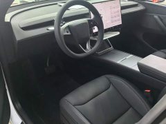 Tesla Model Y rear-wheel drive version - фото 6