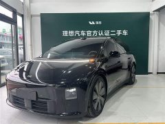 Li Auto Ideal i6 four-wheel drive standard version - фото 1