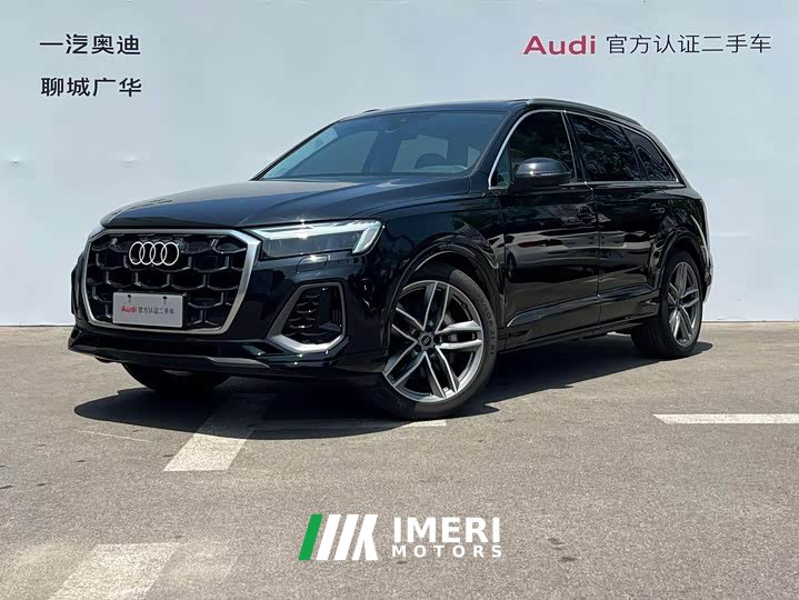 Audi Q7 55 TFSI quattro S line Sport - автомобиль из Китая