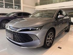 BYD Qin L DM-i Smart Driving Edition 120KM Transcendent Type - фото 1