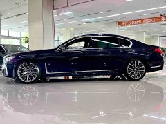 BMW 7 Series 2019 facelift 740Li leading M sports package - фото 3