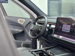 Lynk & Co 900 2.0T Ultra 6-seater - фото 12