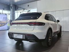 Porsche Macan 2.0T - фото 2