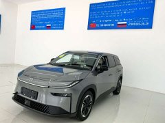 Lynk & Co Platinum 3X 520 Pro - фото 1