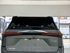 Lynk & Co Platinum 3X 520 Pro - фото 10