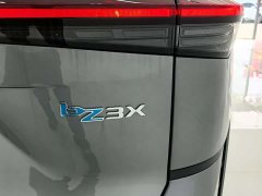 Lynk & Co Platinum 3X 520 Pro - фото 11