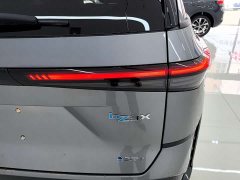 Lynk & Co Platinum 3X 520 Pro - фото 12