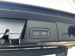 Volvo XC60 plug-in hybrid 2022 T8 plug-in hybrid long-range four-wheel drive Zhiyuan luxury version - фото 18