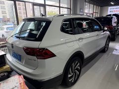 Volkswagen Tiguan L Outstanding 300TSI Automatic Two-wheel Drive Dragon Edition - фото 11