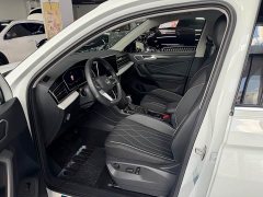 Volkswagen Tiguan L Outstanding 300TSI Automatic Two-wheel Drive Dragon Edition - фото 4