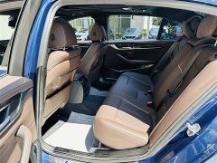 BMW 5 Series facelift 525Li M Sports Package - фото 12