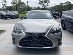 Lexus ES 200 Premium Edition - фото 2