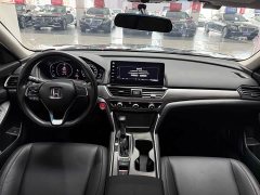 Honda Accord 2022 260TURBO Deluxe Edition - фото 13