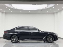 BMW 5 Series 530Li Leading M Sports Package - фото 4